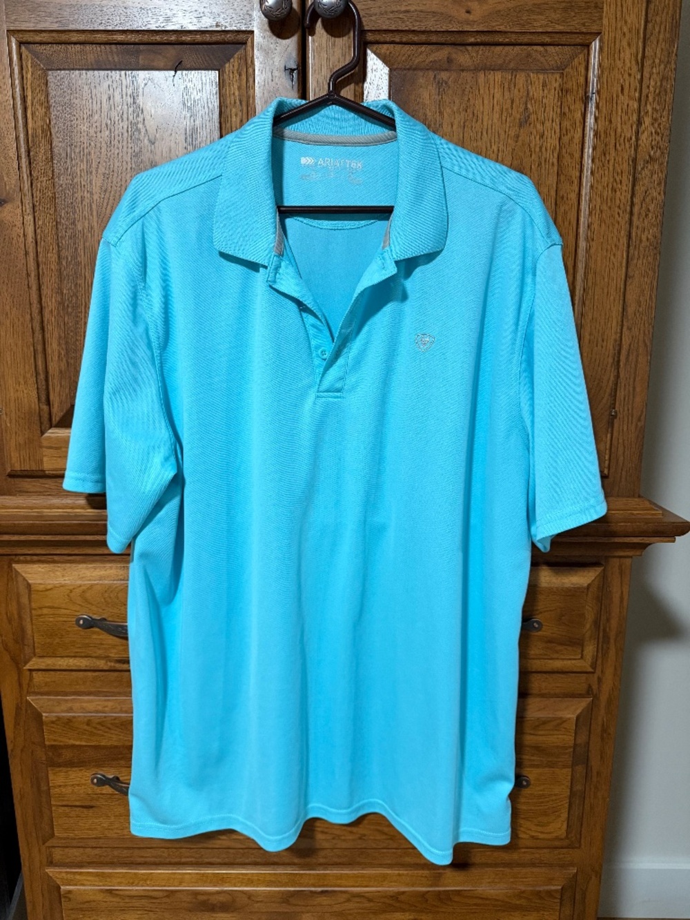 Men’s Ariat polo